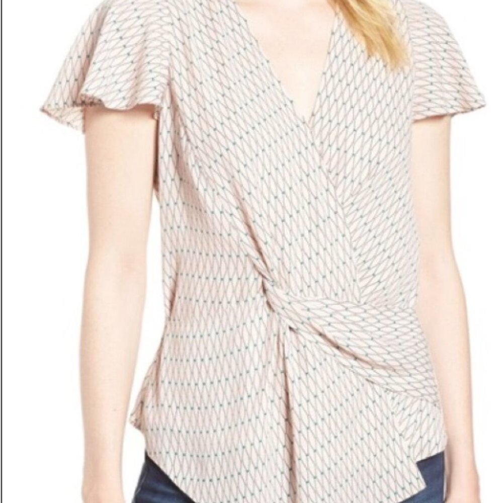 Trouve Flutter Sleeve Blouse
